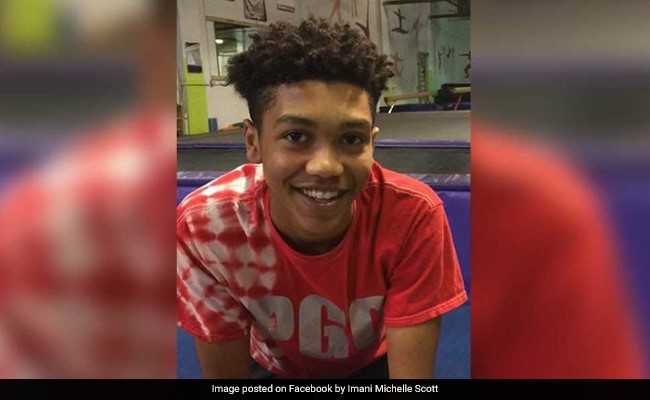 17-Year-Old Tried To Flee Traffic Signal. US Police Fatally Shot Him