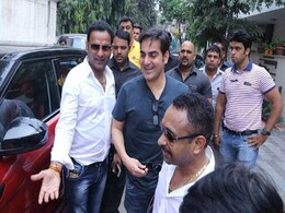IPL betting case: सट्टेबाजी में फंसे सलमान के भाई अरबाज खान, ठाणे क्राइम ब्रांच ने भेजा समन IPL betting case: सट्टेबाजी में फंसे सलमान के भाई अरबाज खान, ठाणे क्राइम ब्रांच ने भेजा समन