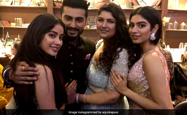 Dhadak से डेब्यू कर रहीं श्रीदेवी की बेटी के लिए अर्जुन कपूर ने लिखा इमोशनल पोस्ट, मिला जाह्नवी से यह जवाब