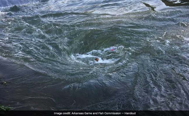 US Man Dies Trying To Help After Sinkhole Creates Dangerous Whirlpool
