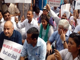 उप-राज्यपाल के घर के बाहर बैठे सीएम अरविंद केजरीवाल ने खत्म किया धरना उप-राज्यपाल के घर के बाहर बैठे सीएम अरविंद केजरीवाल ने खत्म किया धरना