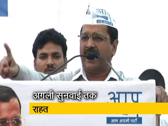 दिल्ली में जारी है धरना पॉलिटिक्स