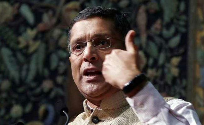 मोदी सरकार के पूर्व आर्थिक सलाहकार अरविंद सुब्रमण्यन बोले- संकट में है अर्थव्यवस्था, मंदी झेलने के लिए तैयार रहे भारत