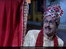 Taarak Mehta Ka Ooltah Chashmah: पोपट लाल से शादी करने चली डरावनी दुल्हन, जूते चुराई रस्म में पैर हुए गायब Taarak Mehta Ka Ooltah Chashmah: पोपट लाल से शादी करने चली डरावनी दुल्हन, जूते चुराई रस्म में पैर हुए गायब