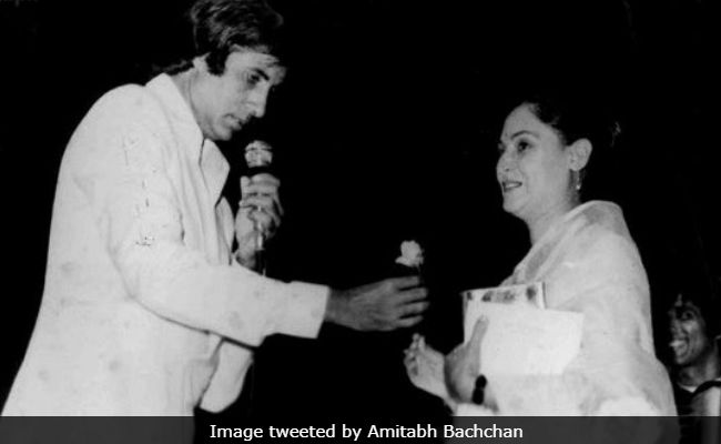 Amitabh Bachchan's Midnight Call To Jaya Bachchan On Their 45th Anniversary Is All Things Romantic
