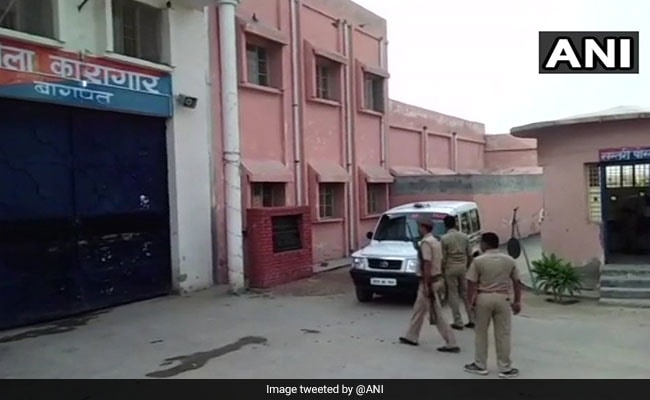 पूर्वांचल में आतंक का पर्याय रहे डॉन मुन्ना बजरंगी की उत्तर प्रदेश की बागपत जेल में गोली मारकर हत्या