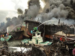 Massive Fire Destroys Dozens Of Boats At Bali Port Massive Fire Destroys Dozens Of Boats At Bali Port