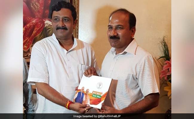 Bengal BJP Visits Former Air Force Chief Arup Raha As Part Of Outreach Programme