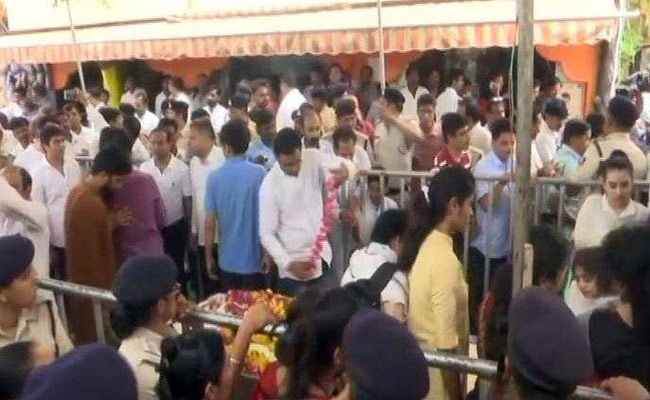 Day After Bhaiyyu Maharaj Suicide, Daughter Performs Last Rites