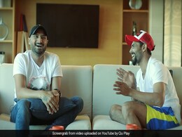 VIDEO: अंग्रेजी में ऐसे बुरे फंसे थे भज्जी, 'सर जडेजा' को मिला पंजाबी फिल्म का ऑफर! VIDEO: अंग्रेजी में ऐसे बुरे फंसे थे भज्जी, 'सर जडेजा' को मिला पंजाबी फिल्म का ऑफर!