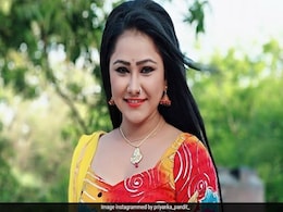 गार्गी पंडित ने फैन्स को दिया जोर का झटका, शादी रचाने चली Rain Dance की मल्लिका, देखें Video गार्गी पंडित ने फैन्स को दिया जोर का झटका, शादी रचाने चली Rain Dance की मल्लिका, देखें Video