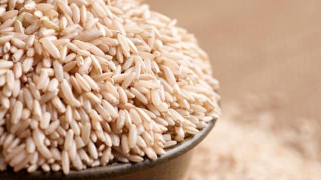 Magnesium and phosphorus, both found in brown rice, are essential for maintaining healthy bones