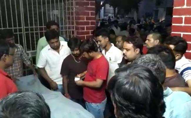 हाजीपुर में करणी सेना के जिलाध्यक्ष की अंधाधुंध गोलियां बरसाकर हत्या