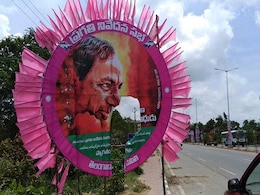 Amid Talk Of Early Polls, Telangana's KCR Showers Farmers With Cash Gifts Amid Talk Of Early Polls, Telangana's KCR Showers Farmers With Cash Gifts