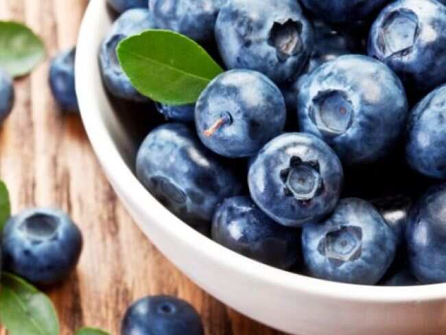 Foods For Glowing Skin: स्किन पर चमक लाने के लिए कमाल हैं ये 5 फूड्स, डाइट में शामिल कर पाएं नेचुरल ग्लो!