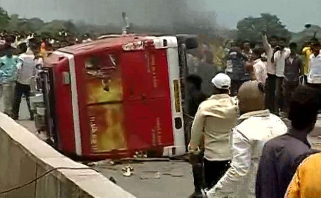 Maratha Outfits Protest Over Quota Demands In Maharashtra, Call For <i>Bandh</i>