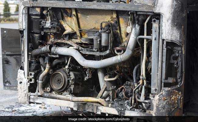 4 Vehicles Catch Fire After Truck Hits Bus In Jharkhand, 26 Injured