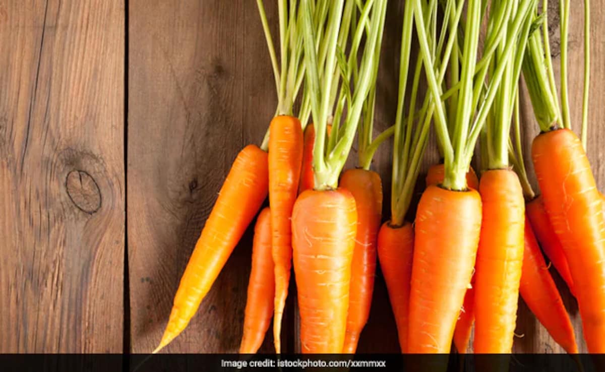 Carrot has an antioxidant which is strongly linked to lower the risk of breast cancer Carrot has an antioxidant which is strongly linked to lower the risk of breast cancer