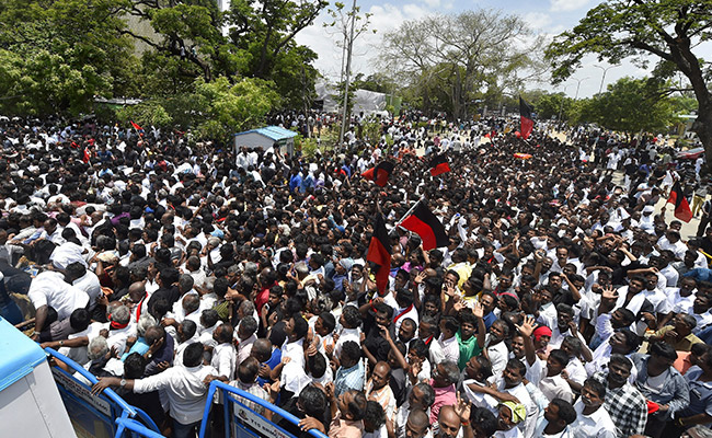 At Karunanidhi Homage, 2 Killed In Stampede After Lathicharge
