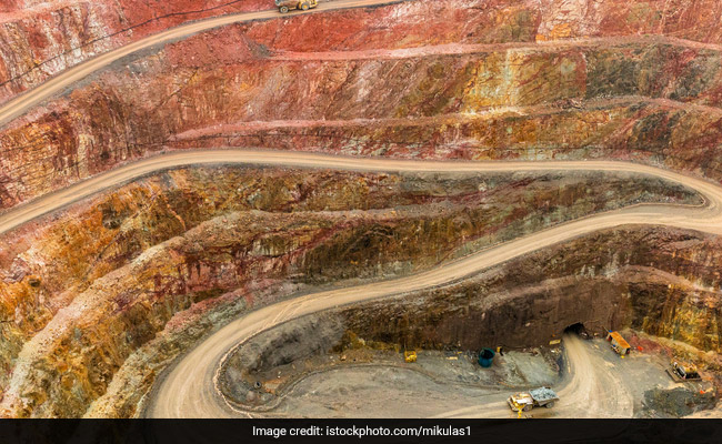 18 Trapped After China Gold Mine Collapse: Report