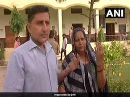 LIVE: कैराना में री-पोलिंग में बम्पर मतदान, 73 बूथों में एक बजे तक 42.27 फीसदी मतदान LIVE: कैराना में री-पोलिंग में बम्पर मतदान, 73 बूथों में एक बजे तक 42.27 फीसदी मतदान