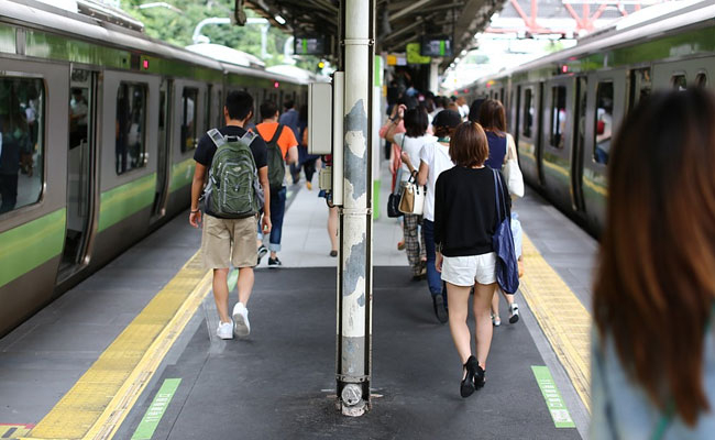Japan Cabinet Approves Bill To Accept Foreign Workers