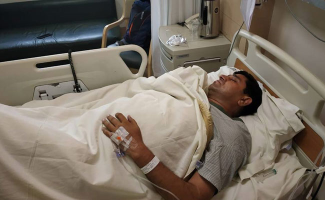 50 हजार के ईनामी बदमाश के साथ मुठभेड़ में मेरठ क्राइम ब्रांच के प्रभारी घायल