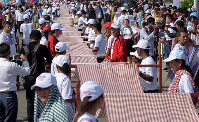 Cambodia Earns Guinness Record For Longest Woven Scarf