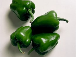 Green Capsicum Benefits: हरी शिमला मिर्च खाने के अद्भुत फायदे Green Capsicum Benefits: हरी शिमला मिर्च खाने के अद्भुत फायदे