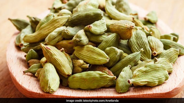 High blood pressure: Cardamom can help you improve your heart health