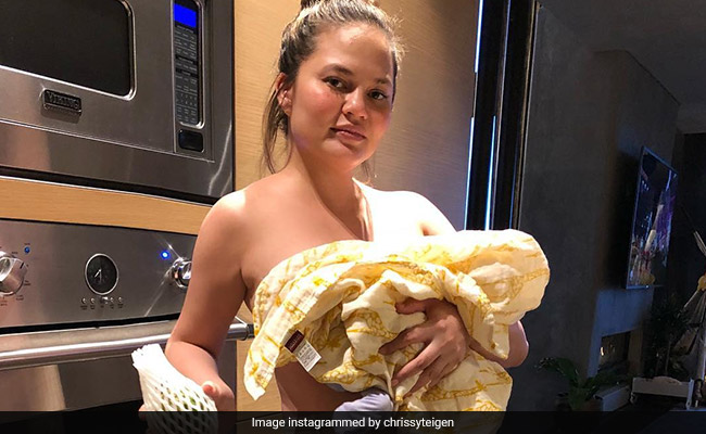 Chrissy Teigen Keeps It Real, Even 3 Days After Giving Birth Chrissy Teigen Keeps It Real, Even 3 Days After Giving Birth