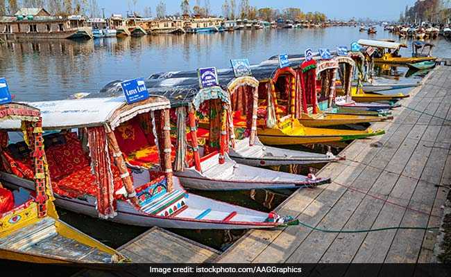 Now, Uber-Like App For Booking Shikara Rides In Srinagar's Dal Lake