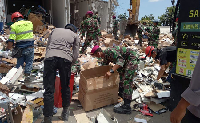 Number Of Deaths Rise To 555 In Deadly Indonesian Earthquake