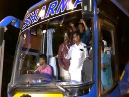 Trust Vote Hours Away, JDS-Congress Lawmakers Head Back To Bengaluru Trust Vote Hours Away, JDS-Congress Lawmakers Head Back To Bengaluru