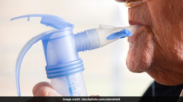 World COPD 2018: A Chronic Pulmonary Disease patient needs to put in extra effort to breathe.