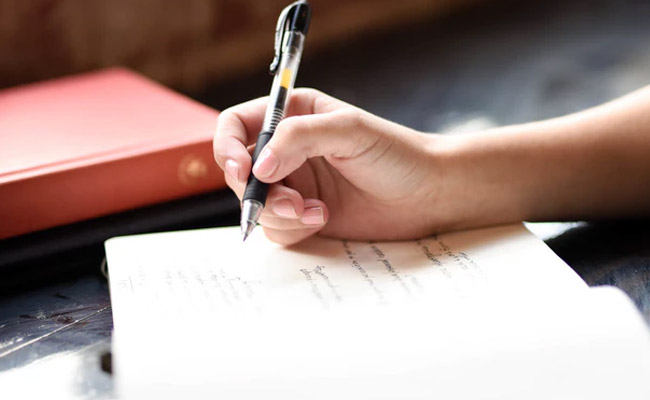 Handwriting Analyst AI Can Tell If You Are Indian Or Chinese