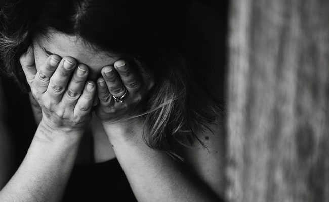 Living with someone with depression can be hard, here's how you can help them and yourself