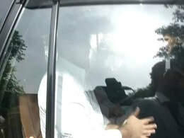 IRCTC घोटाला मामले में तेजस्वी और राबड़ी देवी को मिली बेल, लालू के खिलाफ प्रोडक्शन वारंट जारी IRCTC घोटाला मामले में तेजस्वी और राबड़ी देवी को मिली बेल, लालू के खिलाफ प्रोडक्शन वारंट जारी