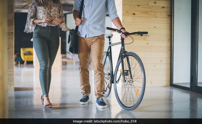 पैदल या साइकिल से जाएंगे दफ्तर तो नहीं आएगा हार्ट अटैक