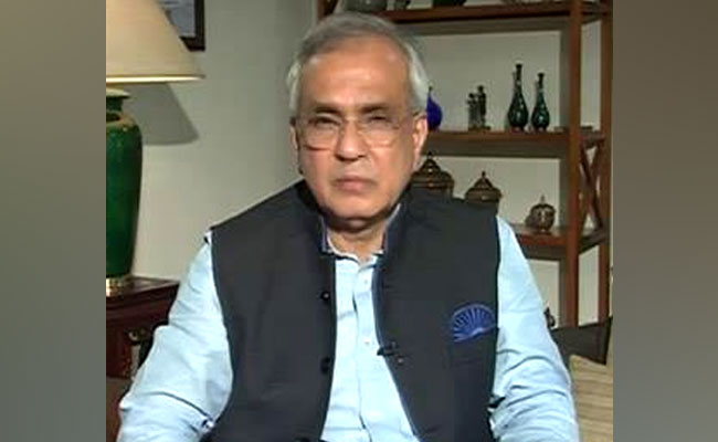 NITI Aayog's Rajiv Kumar Counters Rahul Gandhi On Farm Loan Waivers