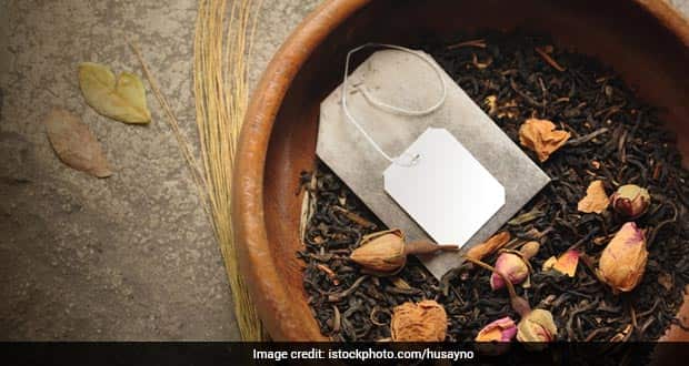 Tea Bags Or Tea Leaves? Which One Is Better For You?