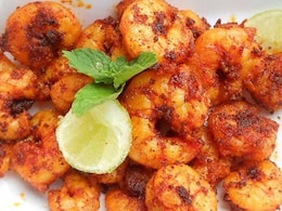 Midweek Special: How To Make Prawns Kaali Mirch In Just 15 Mins