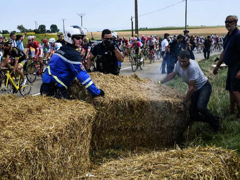 Tour de France Restarts After Farmers' Protest