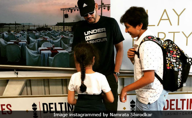Dad Mahesh Babu To Sitara And Gautham's Rescue After Mom Namrata Shirodkar Says 'No'