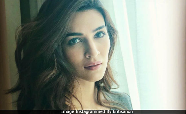 कृति सेनन ने #MeToo पर उठाए सवाल, बोलीं- गुमनाम कहानियों से बर्बाद होगा करियर