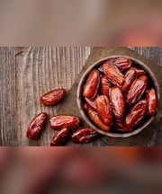 दूध, दही नहीं इस चीज के साथ खा लीजिए रोज 2 खजूर, इसके बाद जो होगा वो कर देगा आपको हैरान