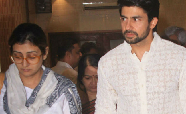 Rita Bhaduri's Prayer Meet Attended By Co-Stars Juhi Parmar, Hussain Kuwajerwala And Others