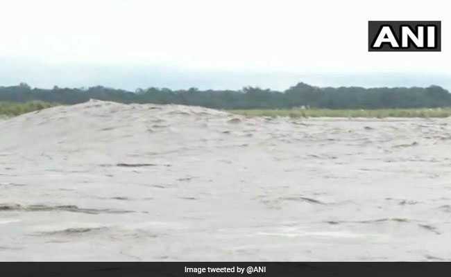 Pema Khandu Draws Rajnath Singh's Attention To Siang River Situation