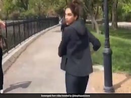 दीपिका पादुकोण को महंगा पड़ा फिटनेस वीडियो डालना, फैन्स ने खोली पोल... देखें दीपिका पादुकोण को महंगा पड़ा फिटनेस वीडियो डालना, फैन्स ने खोली पोल... देखें