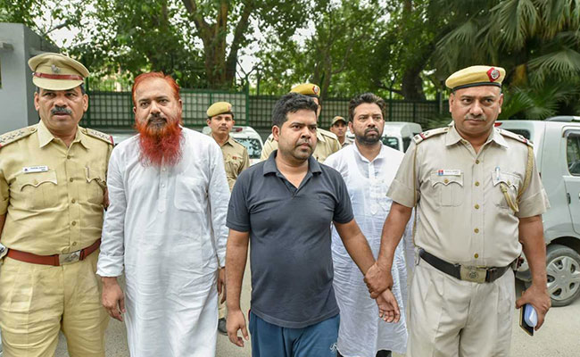 Their Romance Began With Wrong Number. He Chopped Her Body To Pieces